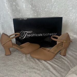 Women's Tan Heels
